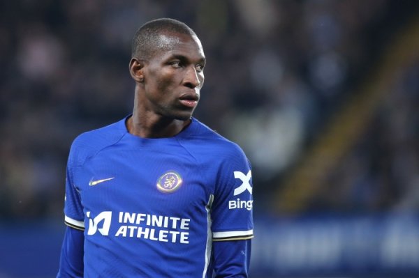 Reporter: Bayern is still negotiating to introduce Jackson, and four other clubs are negotiating with Chelsea